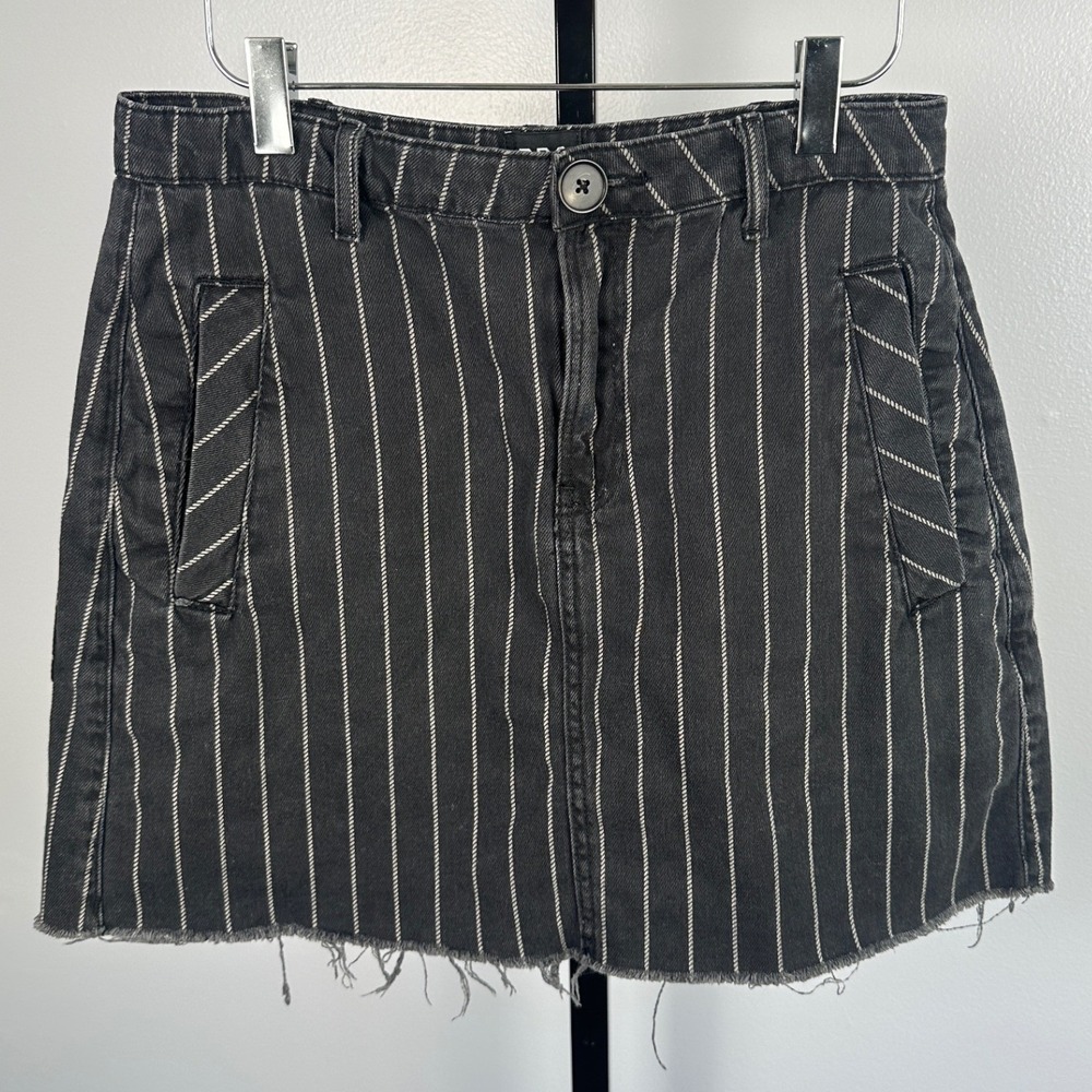 BDG Urban Outfitters Black Pinstripe Denim Mini Skirt Raw Hem Size M